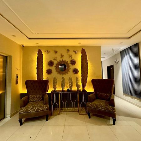Shelton Boulevard Hotel Lahore Exterior foto